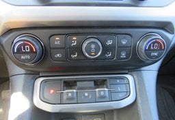 2022 GMC Acadia - Image 46