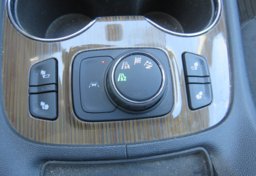 2022 GMC Acadia - Image 60