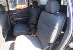 2022 GMC Acadia - Image 36