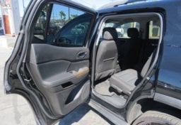 2022 GMC Acadia - Image 27