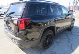 2022 GMC Acadia - Image 8