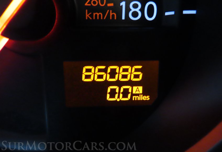 2017 Nissan 370Z - Image 31