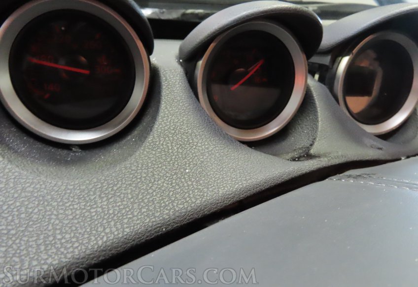 2017 Nissan 370Z - Image 32