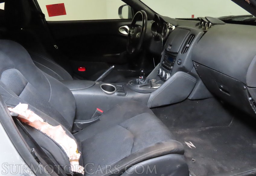 2017 Nissan 370Z - Image 24