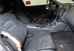 2017 Nissan 370Z - Image 22