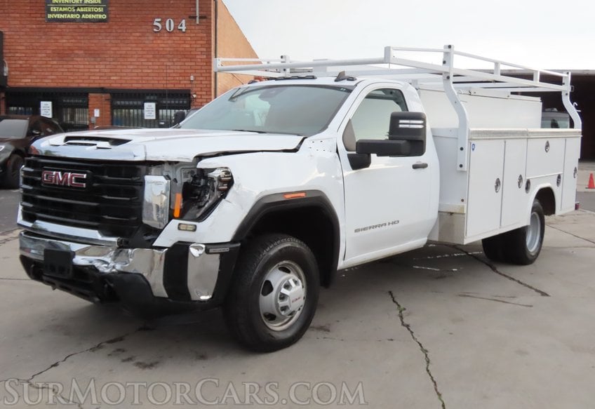 2024 GMC Sierra 3500HD CC - Image 4