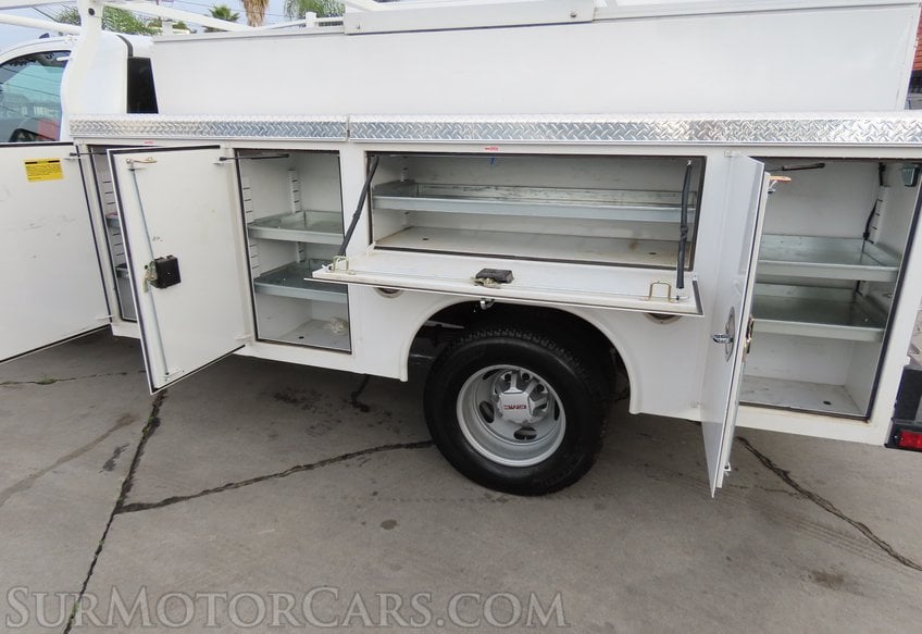 2024 GMC Sierra 3500HD CC - Image 21