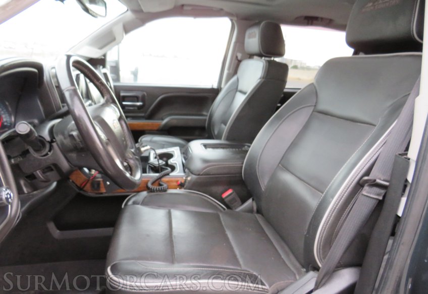 2019 Chevrolet Silverado 3500HD - Image 33