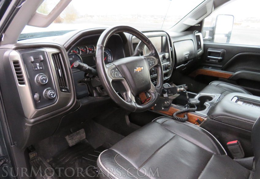 2019 Chevrolet Silverado 3500HD - Image 30