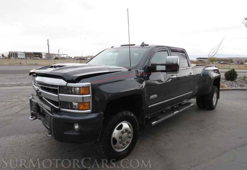 2019 Chevrolet Silverado 3500HD - Image 4
