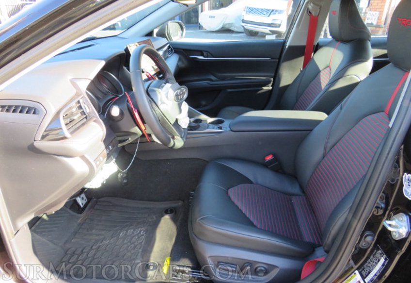 2021 Toyota Camry TRD - Image 27