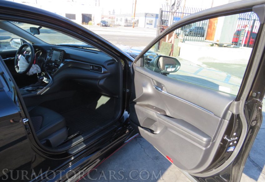 2021 Toyota Camry TRD - Image 22