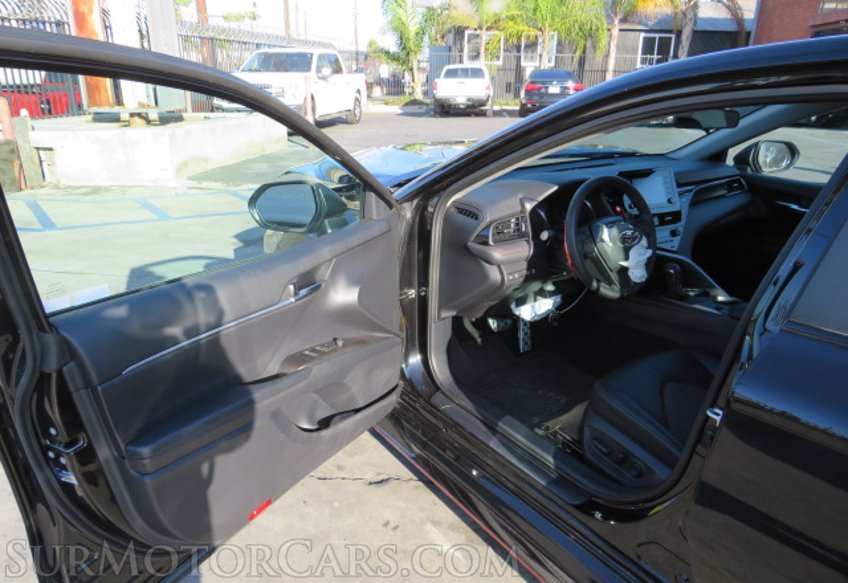 2021 Toyota Camry TRD - Image 21