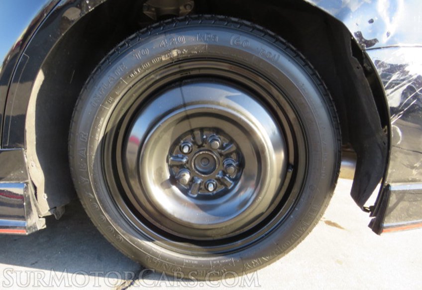 2021 Toyota Camry TRD - Image 17