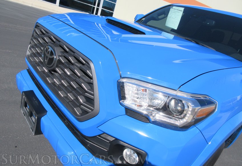 2021 Toyota Tacoma - Image 24