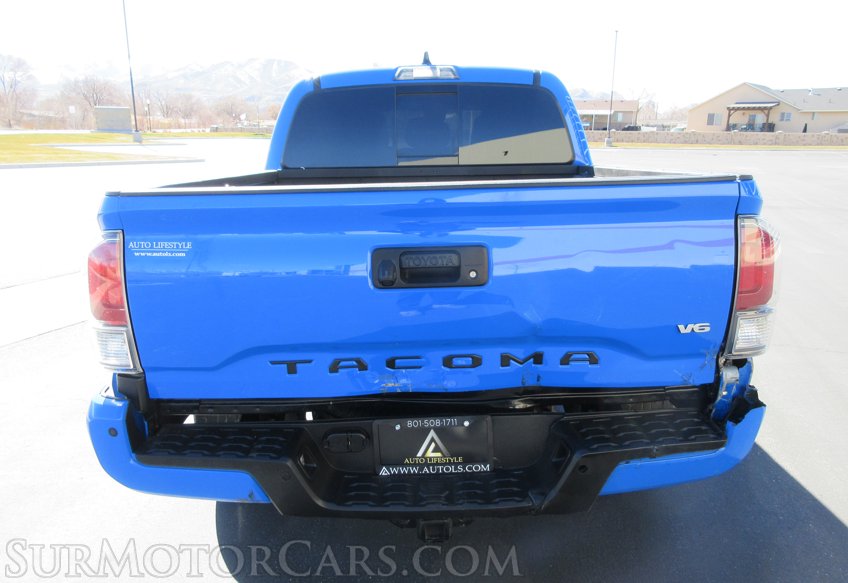 2021 Toyota Tacoma - Image 17