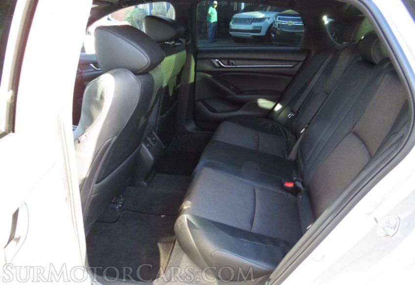 2018 Honda Accord Sedan - Image 31