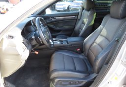 2018 Honda Accord Sedan - Image 25