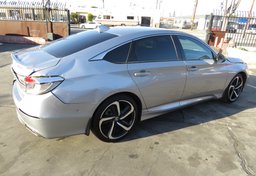 2018 Honda Accord Sedan - Image 9