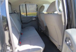 2021 Nissan Frontier - Image 30