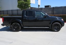 2021 Nissan Frontier - Image 6