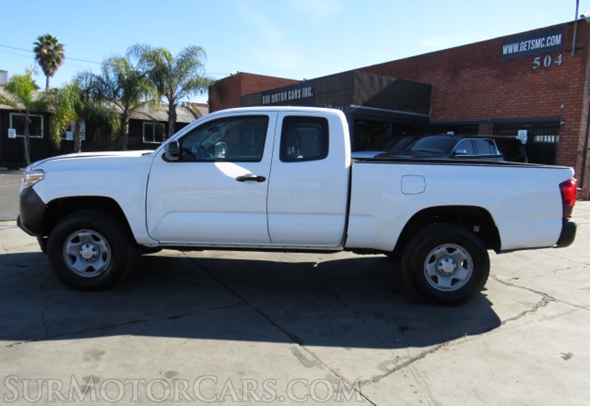 2018 Toyota Tacoma - Image 12