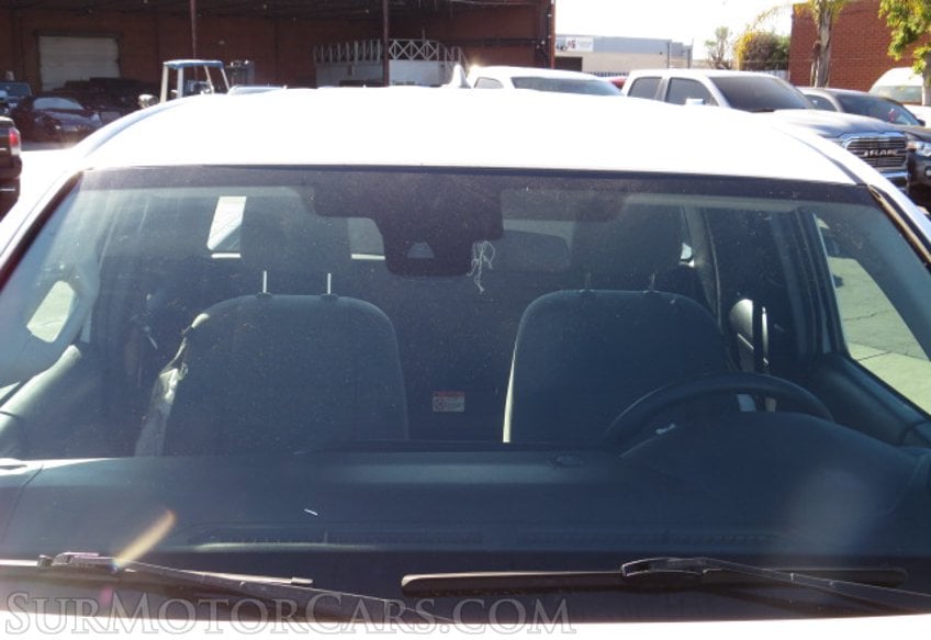 2018 Toyota Tacoma - Image 13