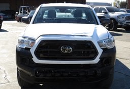 2018 Toyota Tacoma - Image 9
