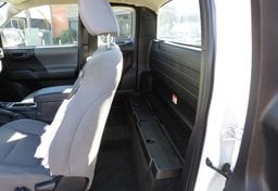 2018 Toyota Tacoma - Image 28