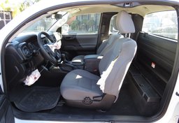 2018 Toyota Tacoma - Image 21