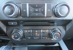 2017 Ford F-150 - Image 37