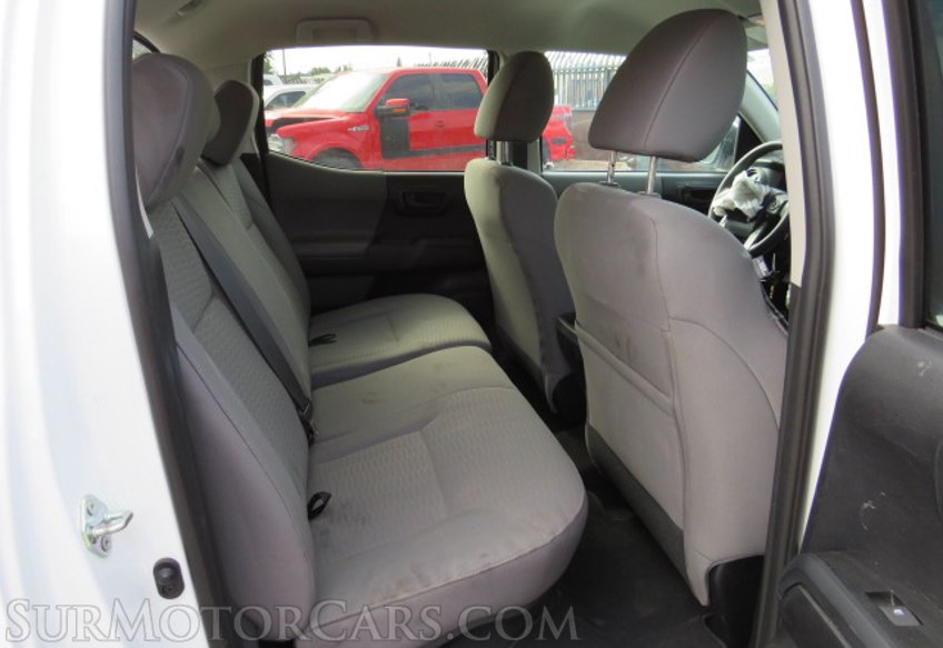 2019 Toyota Tacoma 4WD - Image 31