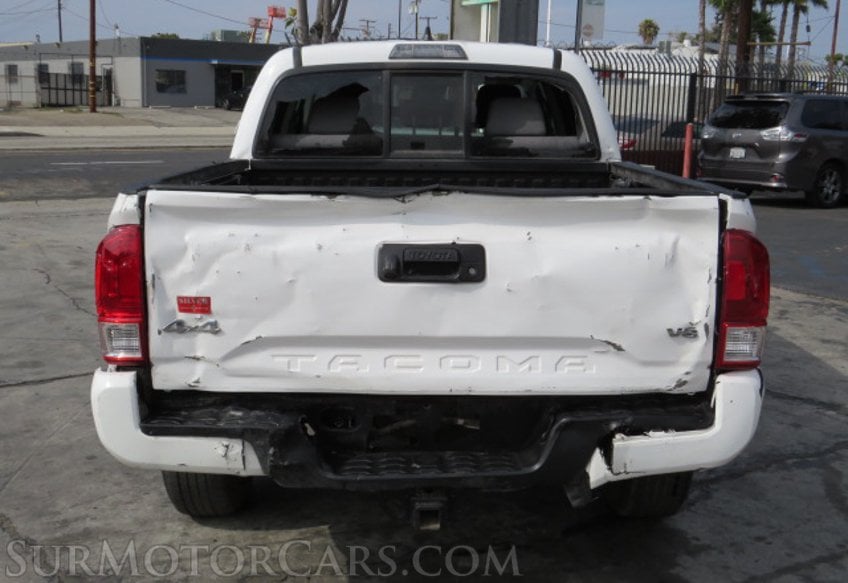 2019 Toyota Tacoma 4WD - Image 10