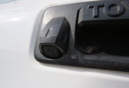 2019 Toyota Tacoma 4WD - Image 17