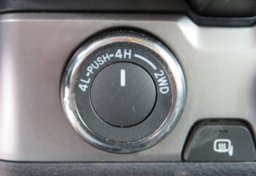 2019 Toyota Tacoma 4WD - Image 41