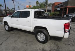 2019 Toyota Tacoma 4WD - Image 5