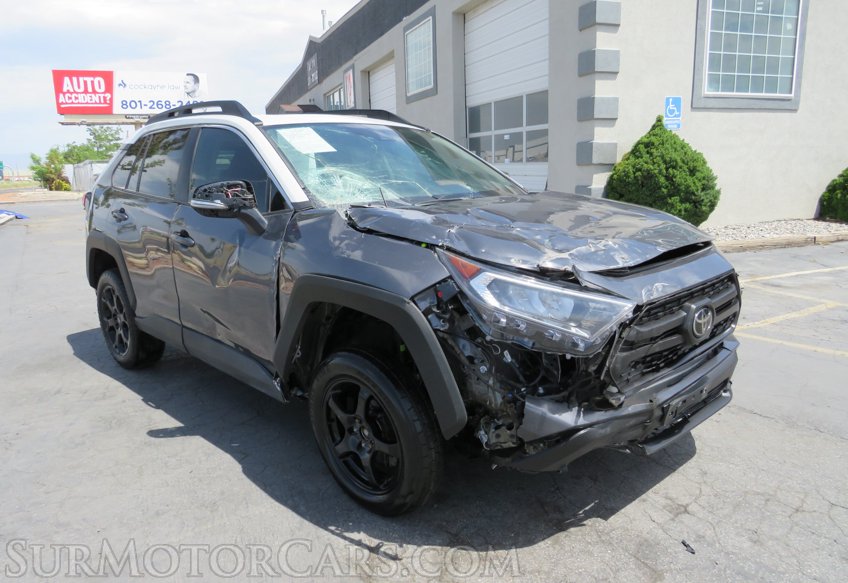 2021 Toyota RAV4 - Image 5