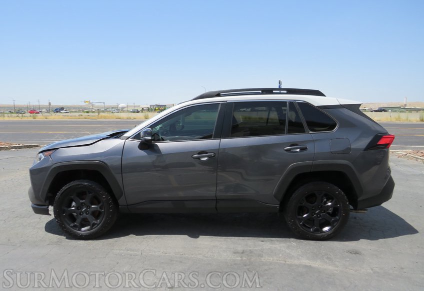 2021 Toyota RAV4 - Image 12