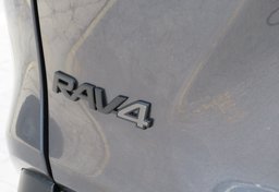 2021 Toyota RAV4 - Image 19