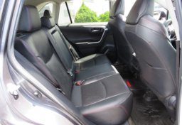 2021 Toyota RAV4 - Image 27