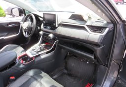 2021 Toyota RAV4 - Image 25