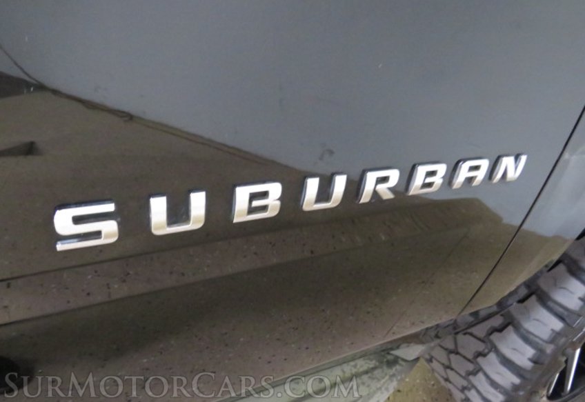 2015 Chevrolet Suburban - Image 16