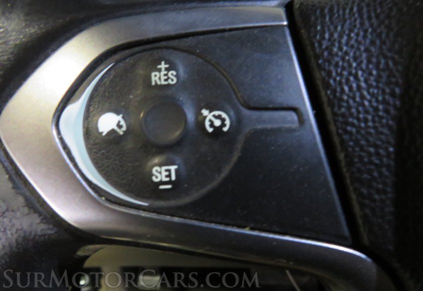 2015 Chevrolet Suburban - Image 35