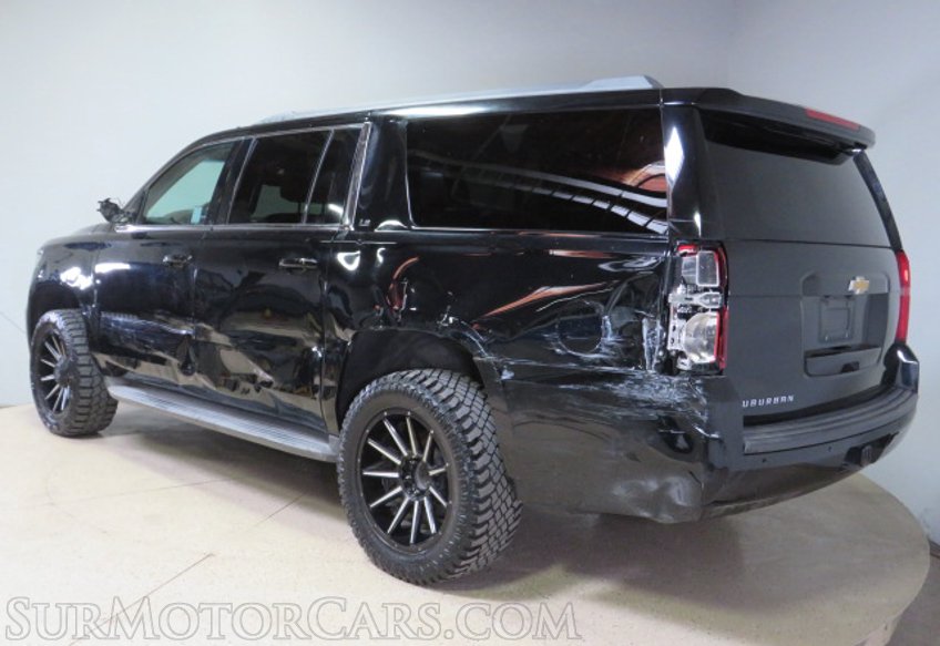 2015 Chevrolet Suburban - Image 7