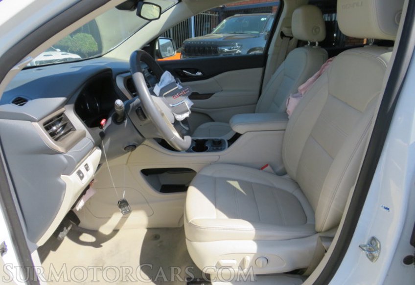 2020 GMC Acadia - Image 26