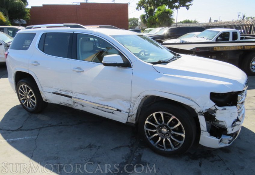 2020 GMC Acadia - Image 2