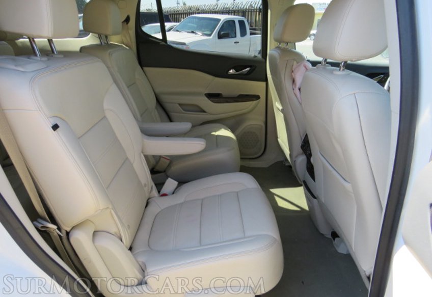 2020 GMC Acadia - Image 31