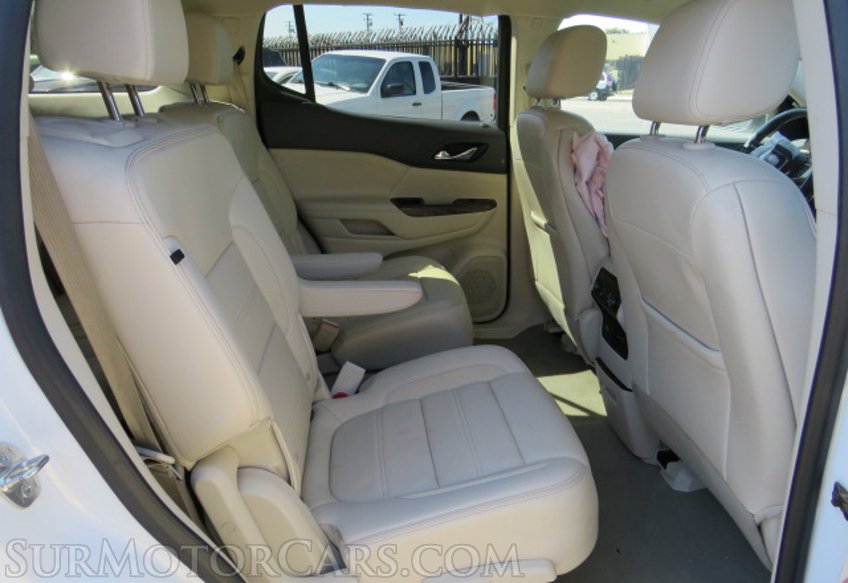 2020 GMC Acadia - Image 33