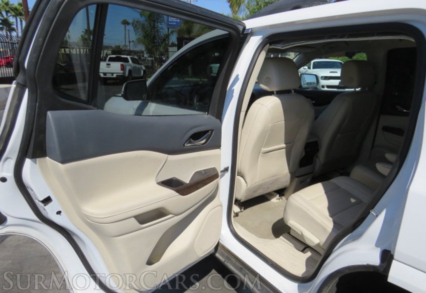 2020 GMC Acadia - Image 24