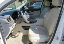 2020 GMC Acadia - Image 26